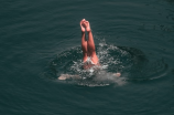 潜泳：夏季最流行的休闲水上运动